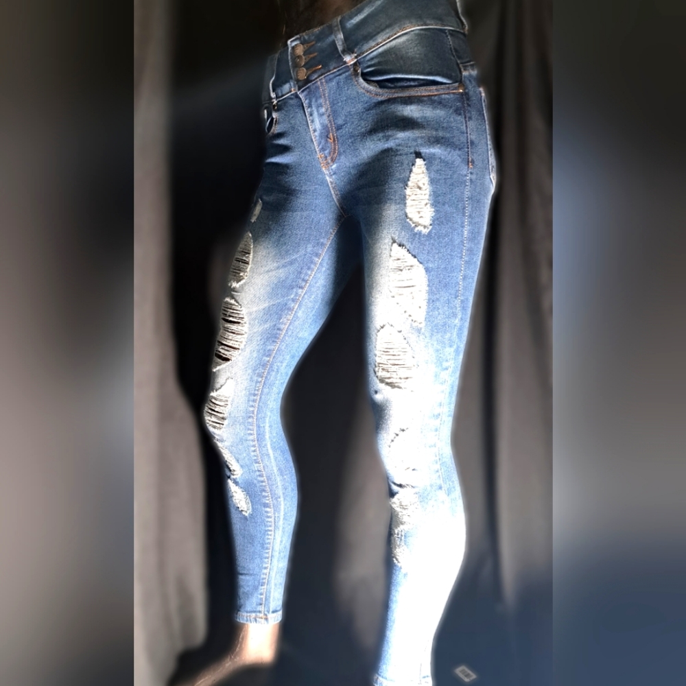 Between Us jeans